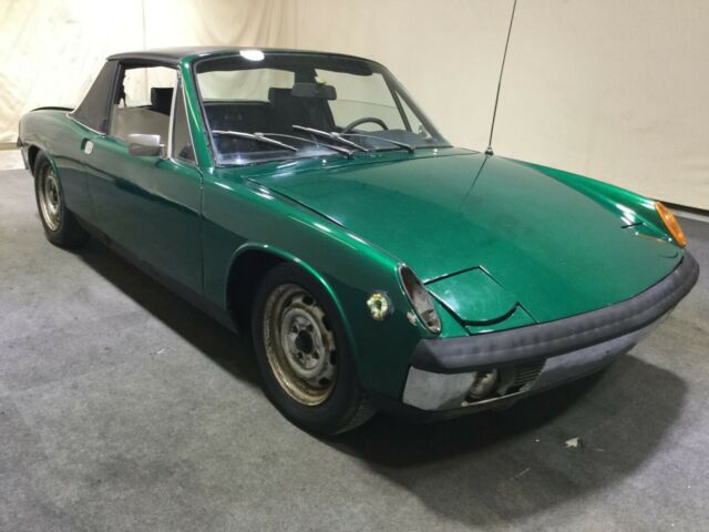 rolling project, engine turns over. plenty of pics and 1 video