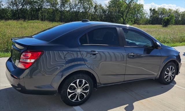 2017 chevrolet sonic ls