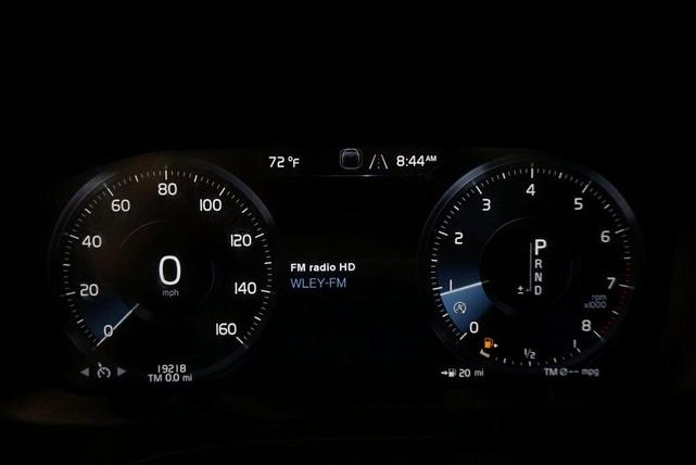 2021 volvo xc60 t5 momentum