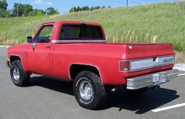 solid reg cab 4x4 5.7l 350 4bbl ac short bed 33's auto southern non rusty decent