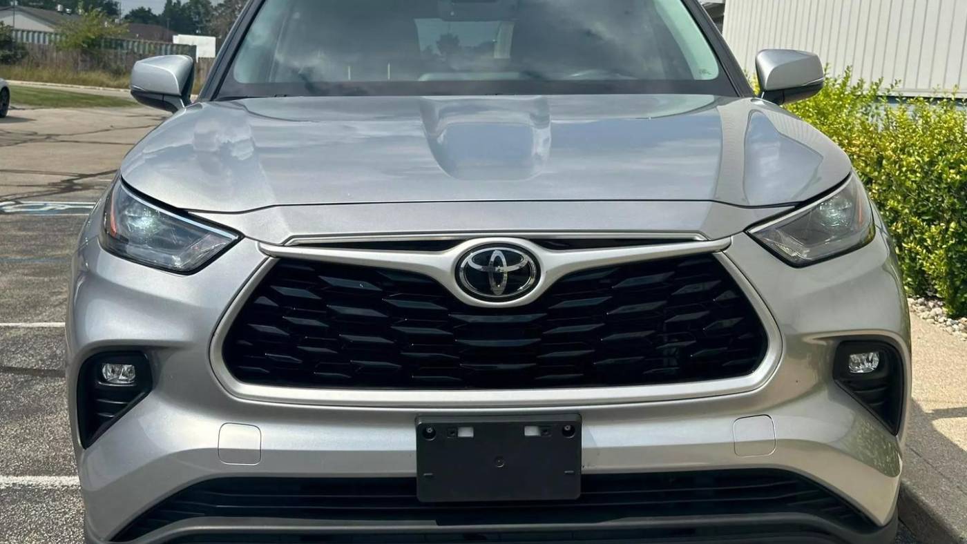 2022 toyota highlander xle
