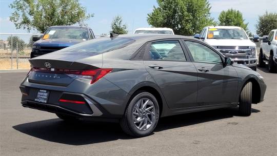 2024 Hyundai Elantra