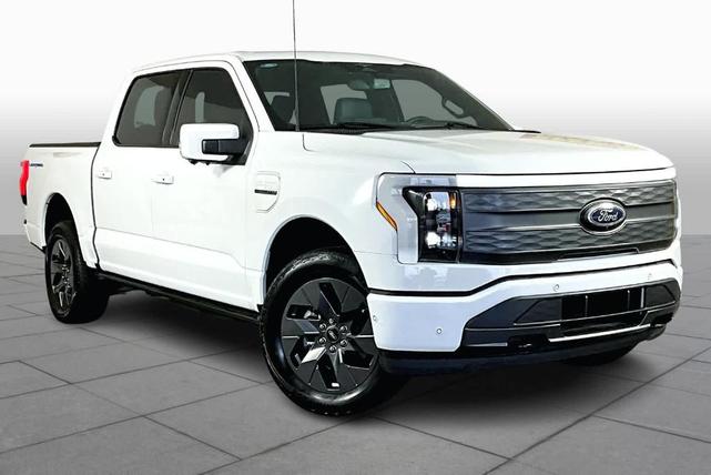 2023 ford f-150 lightning lariat