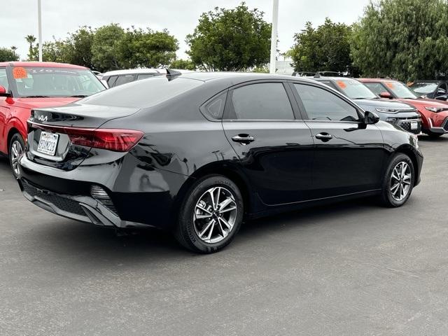 2023 kia forte lxs