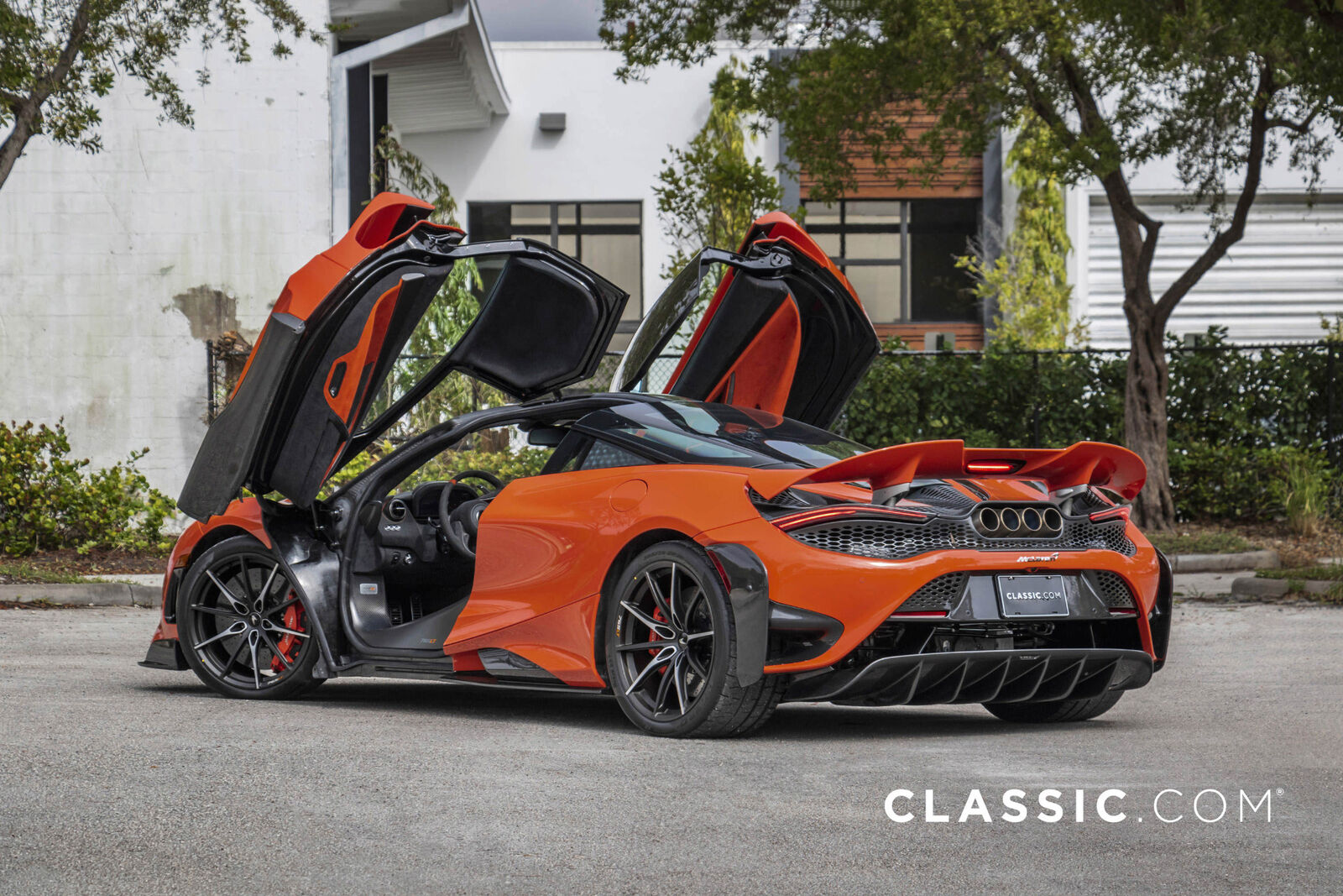 2021 mclaren 765lt