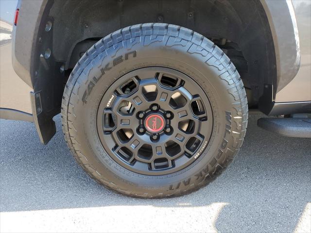 2023 toyota sequoia base
