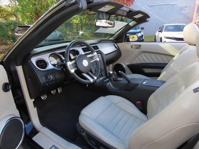 2010 ford mustang v6