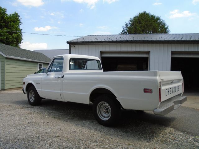 1971 chevy c-10 long bed pick up