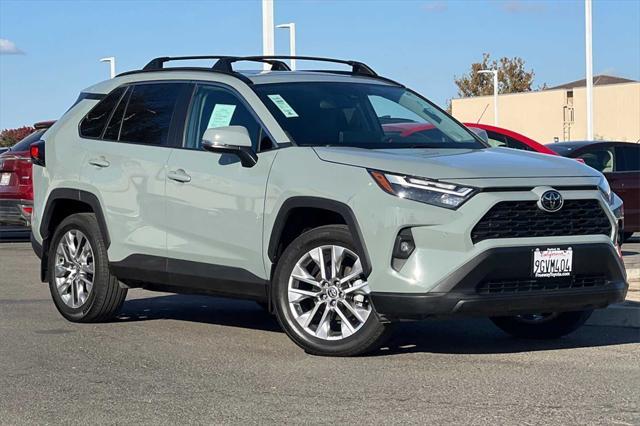 2023 toyota rav4 xle