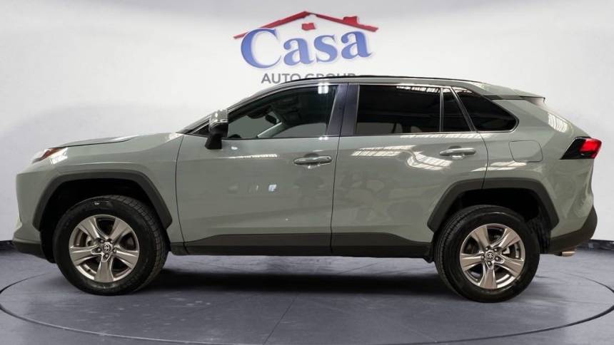 2022 toyota rav4 xle