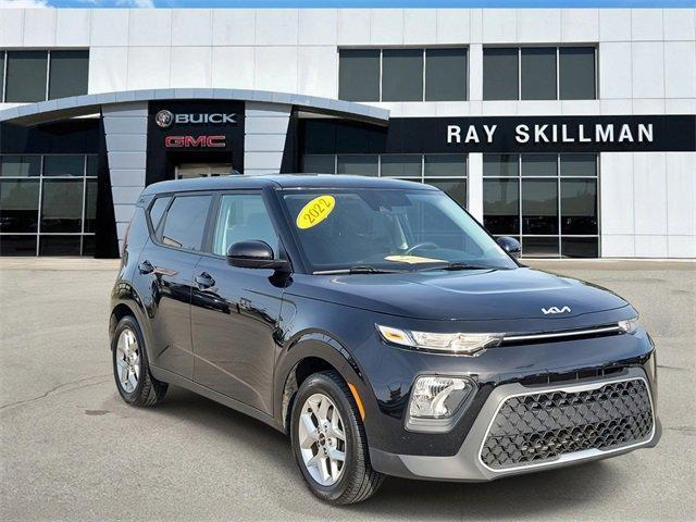 2022 kia soul lx