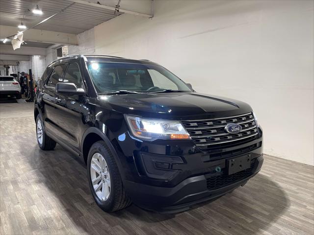 2016 ford explorer base