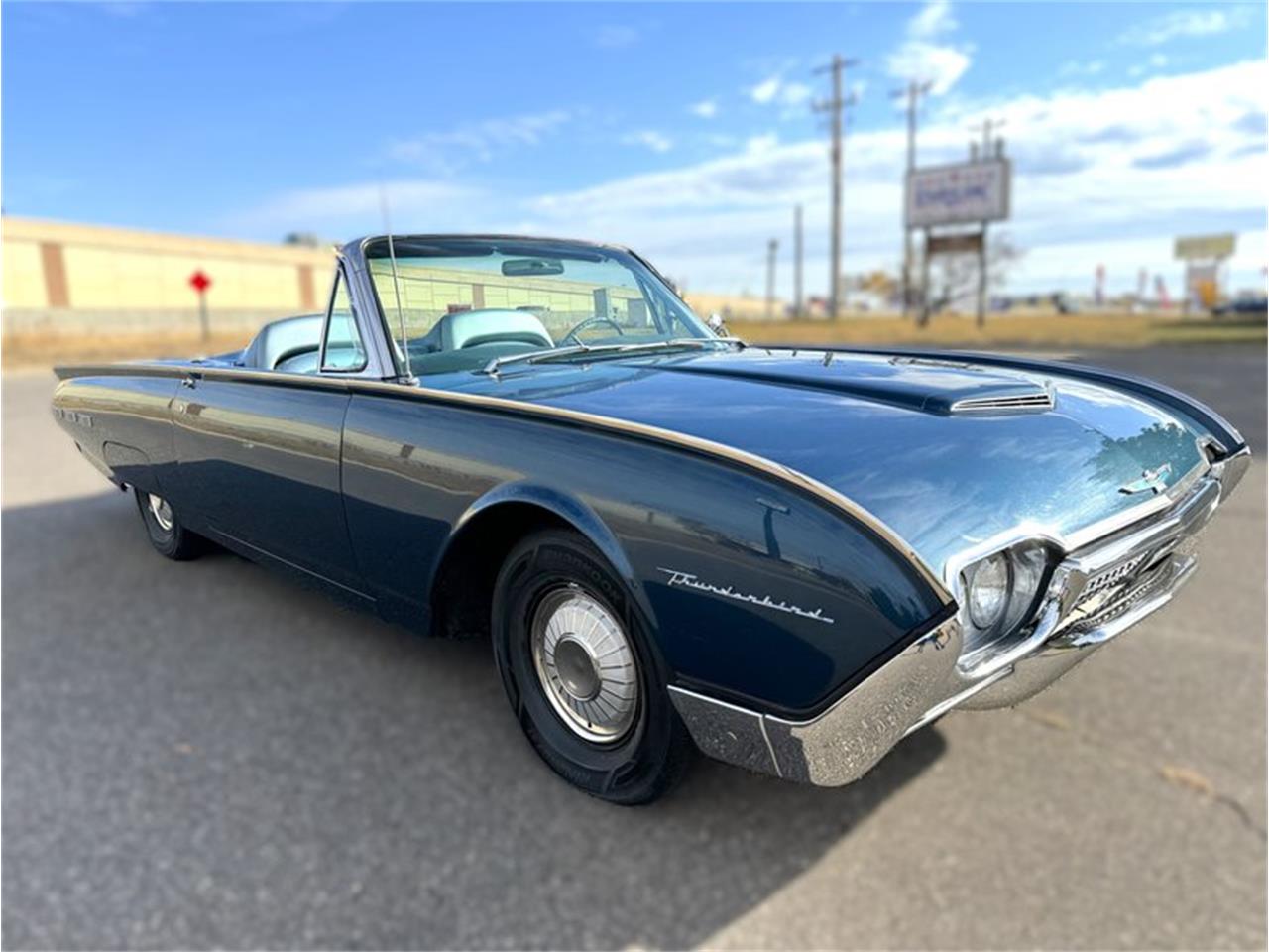1962 ford thunderbird