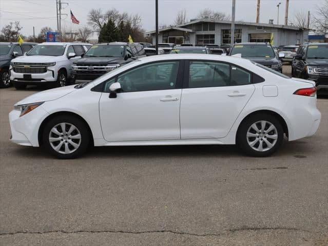 2022 toyota corolla le in madison, wisconsin
