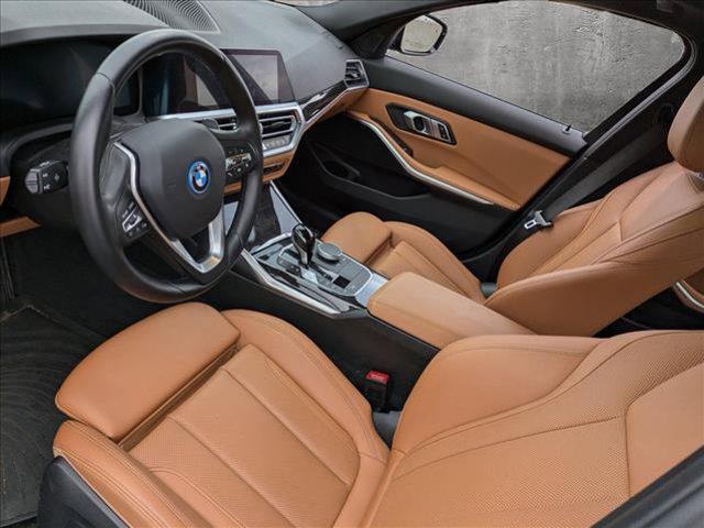 2022 bmw 330e base