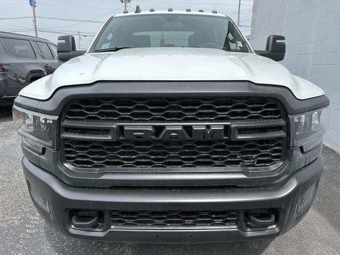 2024 ram 3500 tradesman in frankfort, kentucky