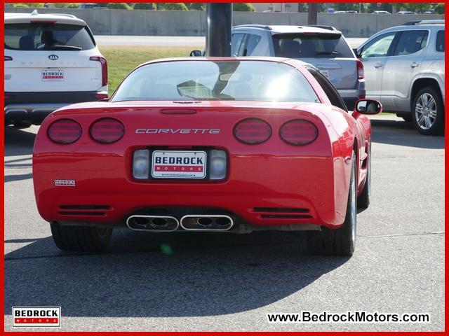 2001 chevrolet corvette base