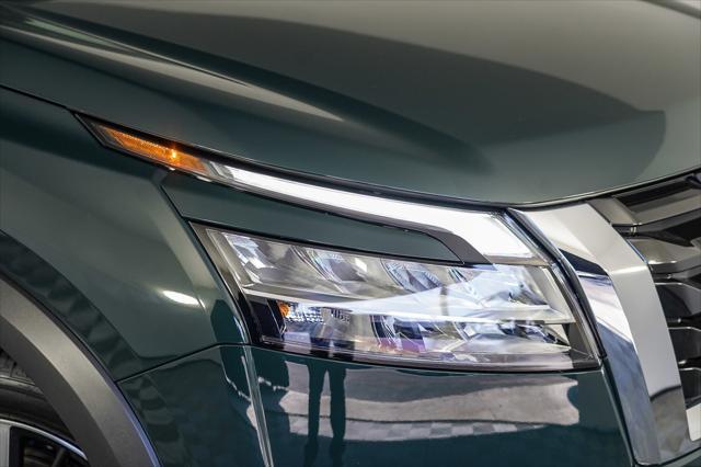2024 nissan pathfinder platinum fwd