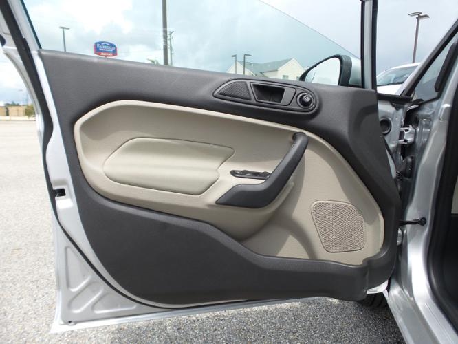 used 2018 ford fiesta se hatchback gulfport, ms 39503 for sale in gulfport, mississippi
