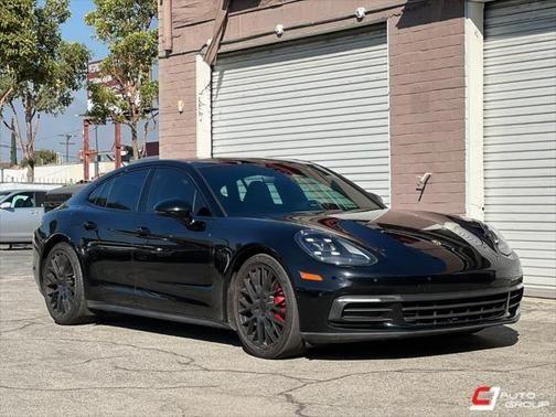 2018 porsche panamera