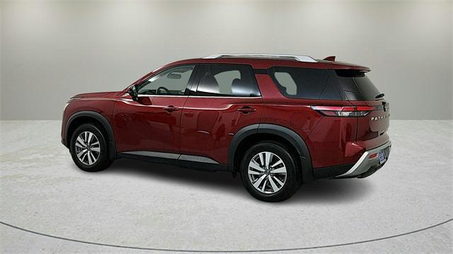 2022 nissan pathfinder sl 2wd