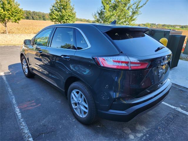 2022 ford edge sel