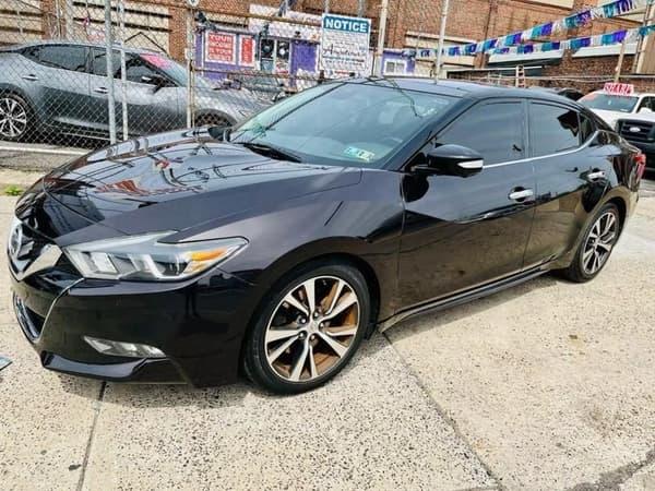 2016 nissan maxima in chicago, illinois