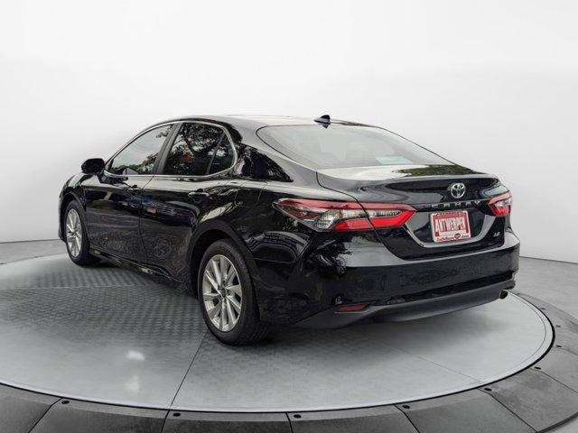 2023 toyota camry le