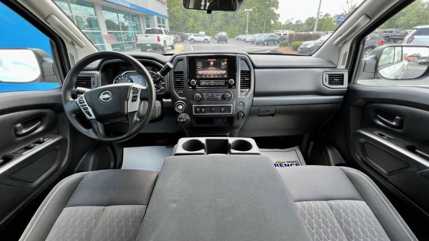2022 nissan titan s