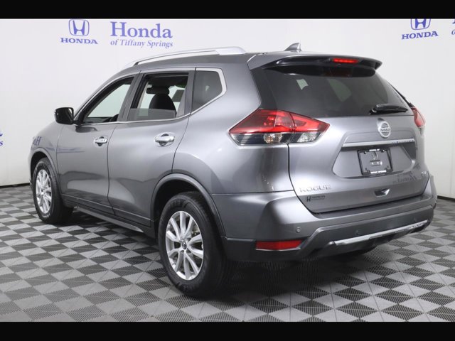 2020 nissan rogue sv