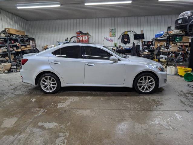 2011 lexus is 250