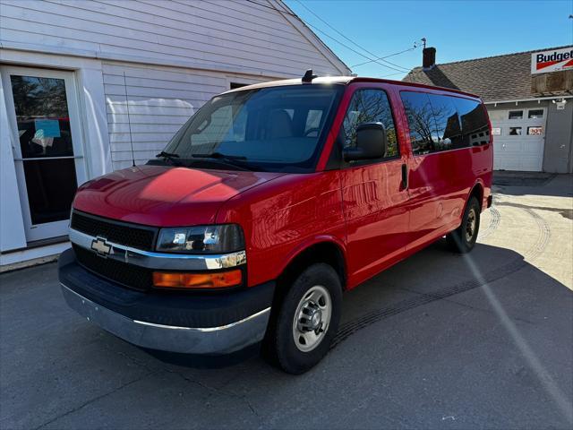 2017 chevrolet express 2500 lt