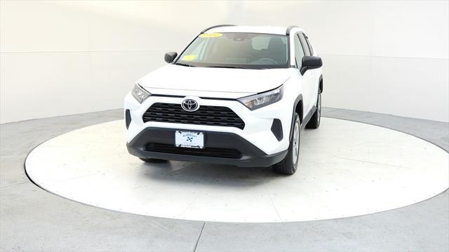 2021 toyota rav4 le