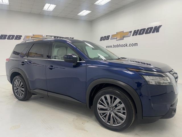 2023 nissan pathfinder sl