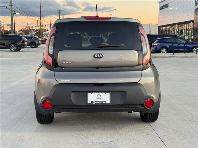 2016 kia soul base