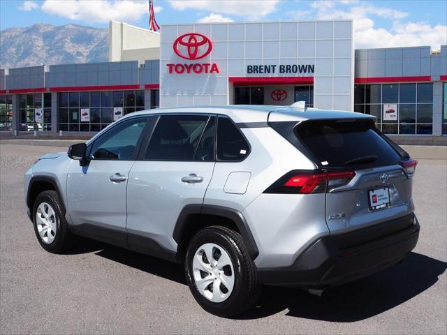 2023 toyota rav4 le