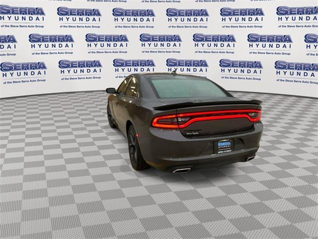2021 dodge charger sxt