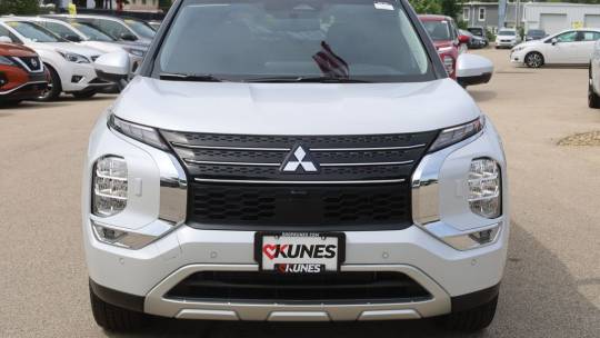 2024 Mitsubishi Outlander