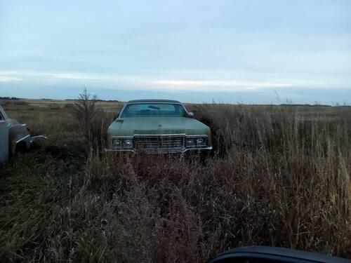 73 chyrsler new yorker ran two years ago but needs battery