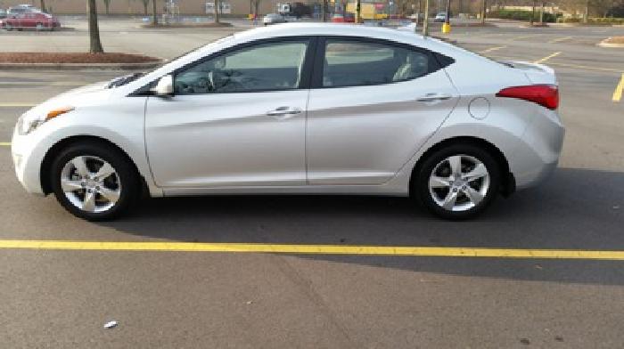 2013 hyundai elantra 15k miles gls l.8l 4 cyl automatic in knightdale, nc