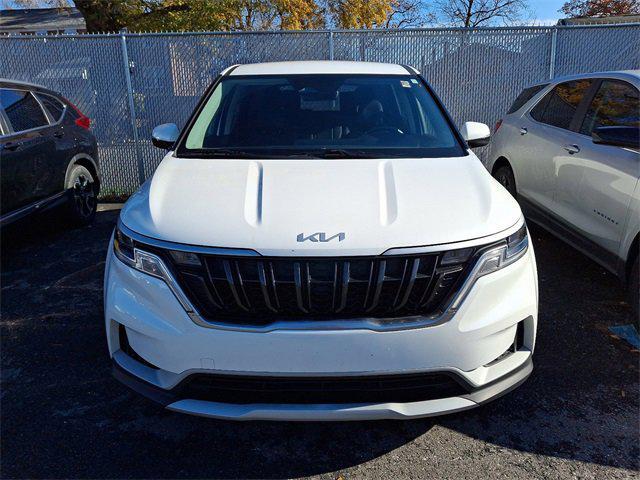 2023 kia carnival lx