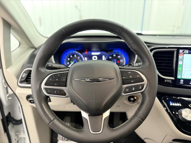 2022 chrysler pacifica touring l