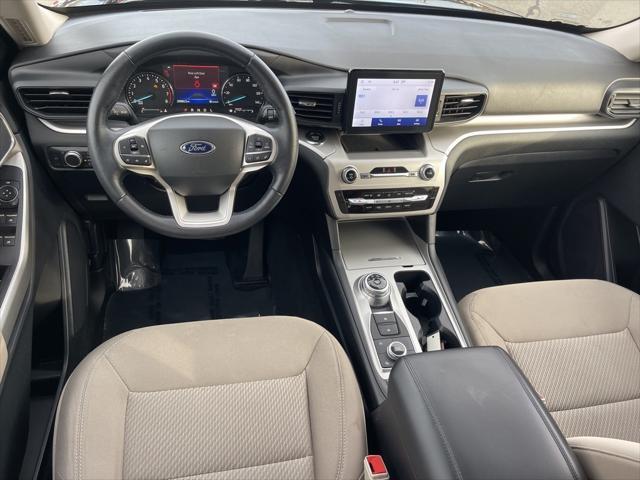 2022 ford explorer xlt