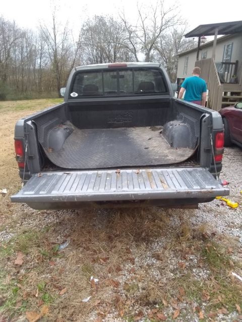 1994 dodge ram 1500- good farm truck needs tlc