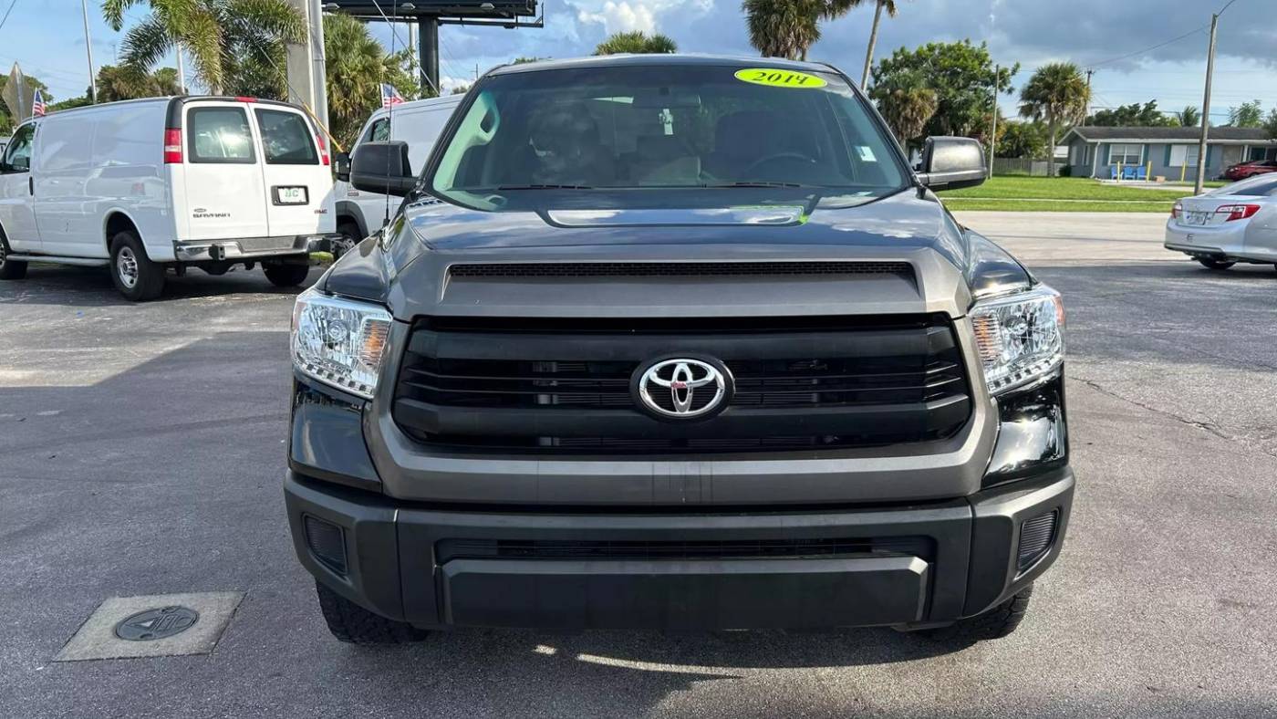 2014 toyota tundra sr