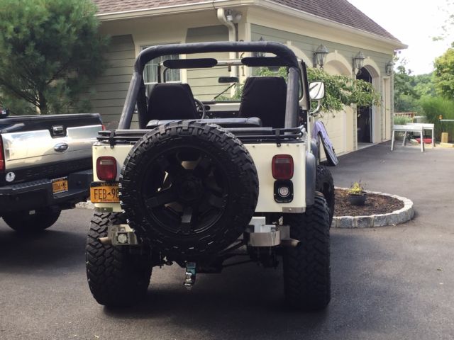 1981 jeep cj7, totally re done with v8 and fiberglass body