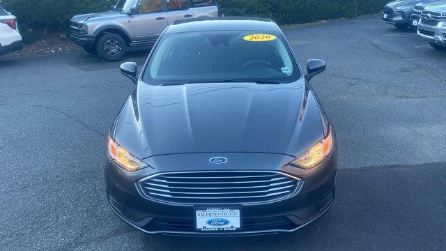2020 ford fusion hybrid se