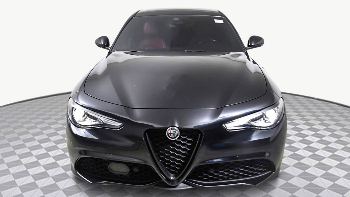 2022 alfa romeo giulia veloce