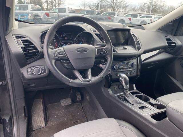 2019 ford escape se