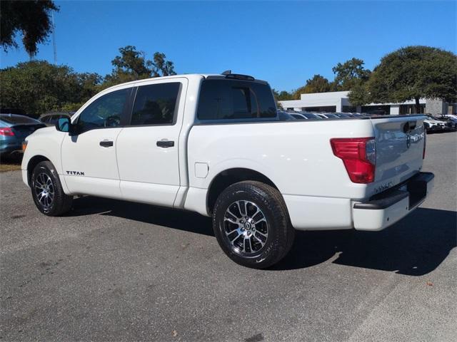 2023 nissan titan sv